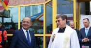 Karetka w Pogotowiu. Firma Koral przekazała nowy ambulans - zdjęcie 1