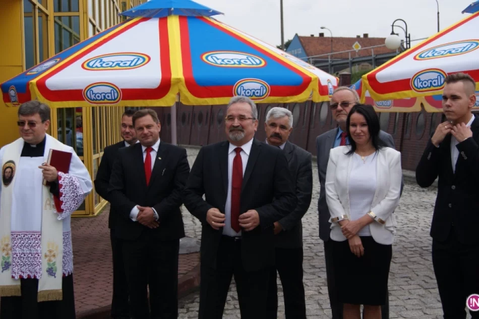 Karetka w Pogotowiu. Firma Koral przekazała nowy ambulans - zdjęcie 12