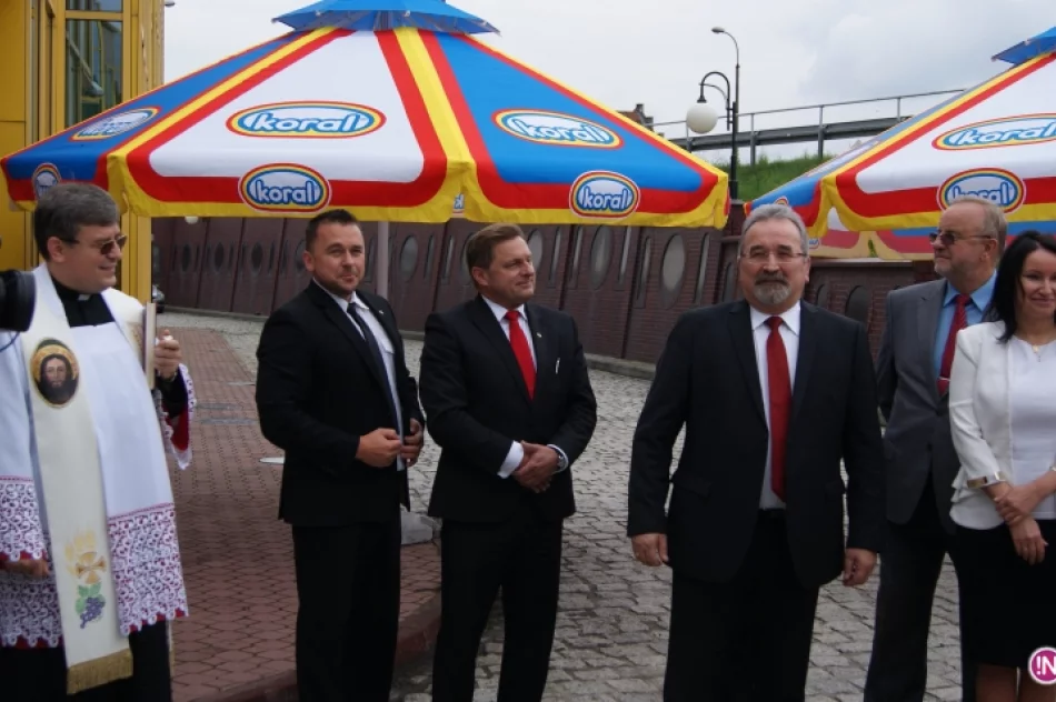 Karetka w Pogotowiu. Firma Koral przekazała nowy ambulans - zdjęcie 13