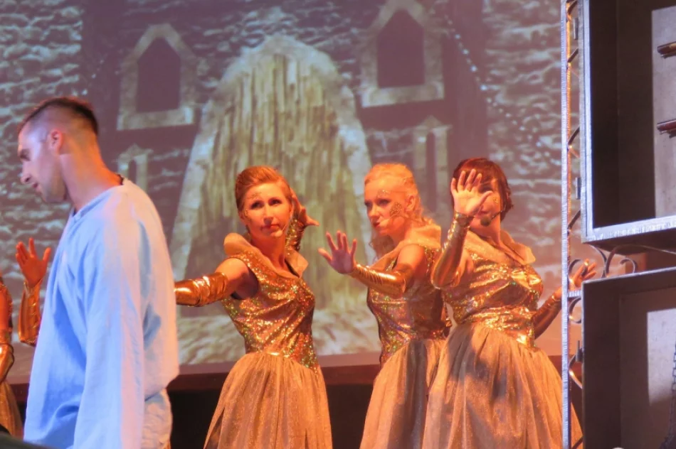 Jeden spektakl, tysiące widzów – premiera musicalu o Muszynie - zdjęcie 2