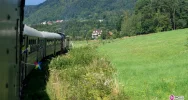 Nie parowóz a spalinówka. Letni 'Pociąg Retro Transwersalny' dobił do końcowej stacji - zdjęcie 3