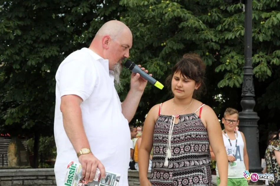 VIII Zlot Zabytkowych Pojazdów Retro w Nowym Sączu - zdjęcie 14