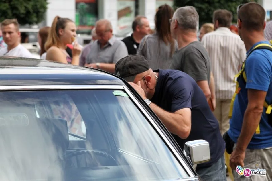 VIII Zlot Zabytkowych Pojazdów Retro w Nowym Sączu - zdjęcie 17