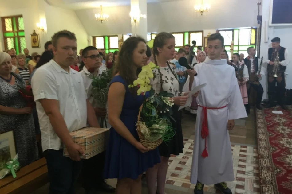 Falkowa: pożegnali kapłana po 20 latach posługi - zdjęcie 7