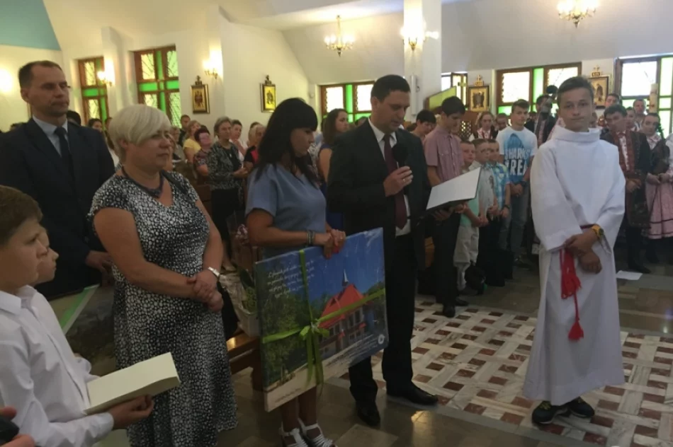 Falkowa: pożegnali kapłana po 20 latach posługi - zdjęcie 8