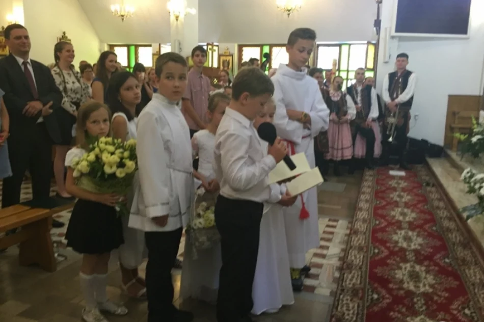 Falkowa: pożegnali kapłana po 20 latach posługi - zdjęcie 9