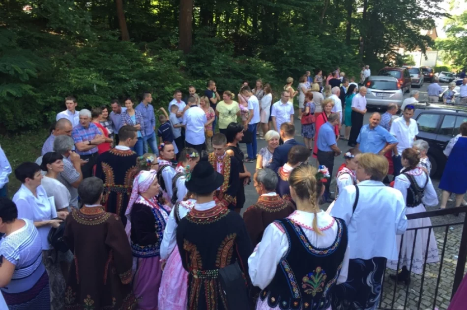 Falkowa: pożegnali kapłana po 20 latach posługi - zdjęcie 16