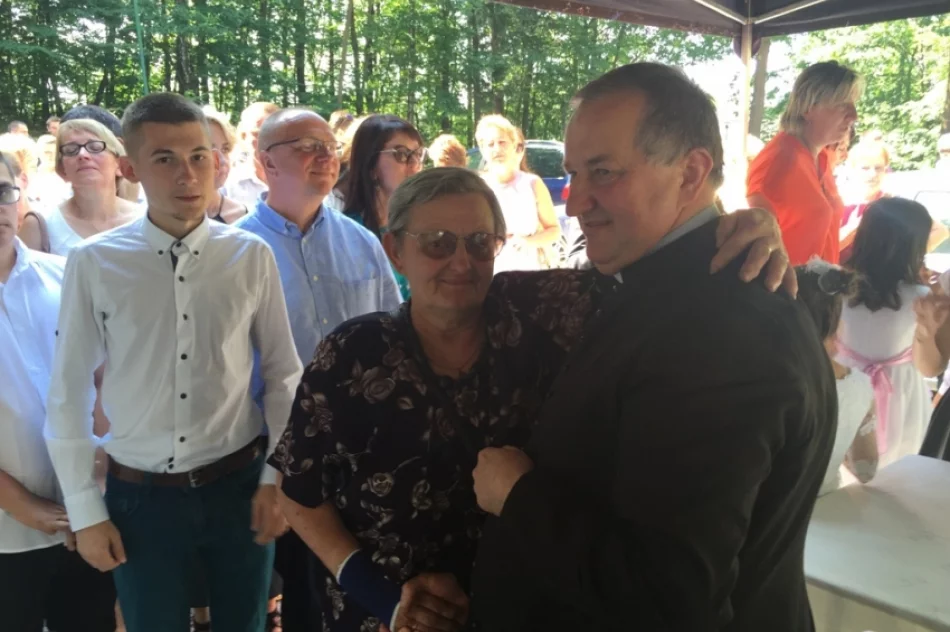 Falkowa: pożegnali kapłana po 20 latach posługi - zdjęcie 18