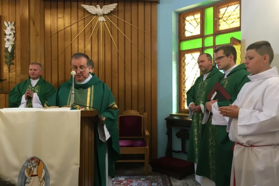 Falkowa: pożegnali kapłana po 20 latach posługi - zdjęcie 19