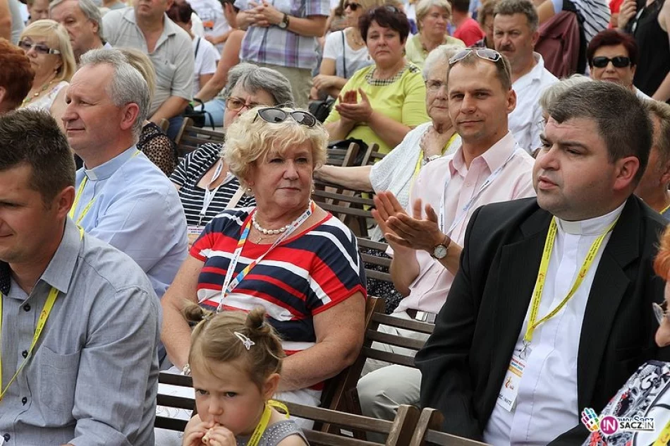 Nowy Sącz  śpiewał i tańczył razem z Golec uOrkiestra! - zdjęcie 16