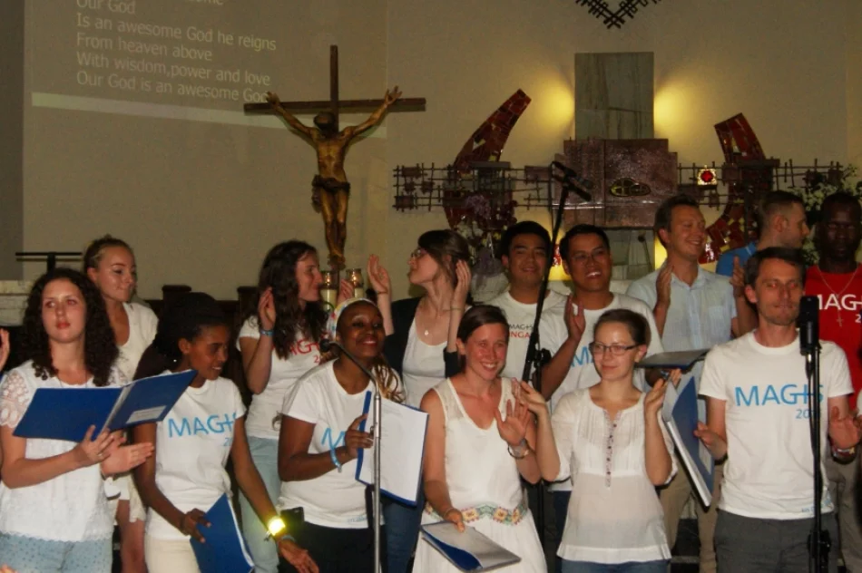 Our God is Awesome God! Energetyczny koncert Wielokulturowego Chóru Gospel! - zdjęcie 3