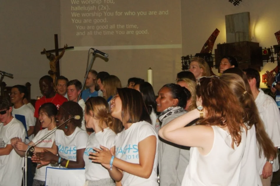 Our God is Awesome God! Energetyczny koncert Wielokulturowego Chóru Gospel! - zdjęcie 17