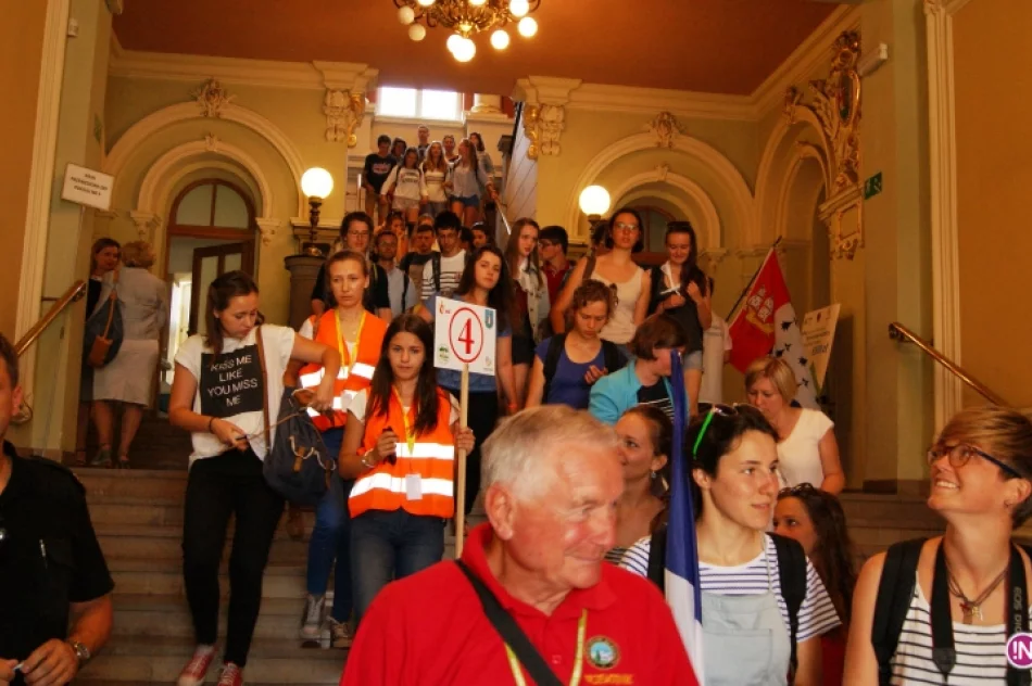 Francuscy pielgrzymi zwiedzają Nowy Sącz - zdjęcie 18