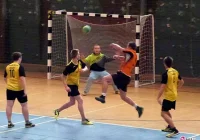 Licealiści z Grybowa mistrzami w piłce ręcznej - zdjęcie główne