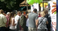 Hot-dogi z kogucikiem rozeszły się jak świeże bułeczki - zdjęcie 1
