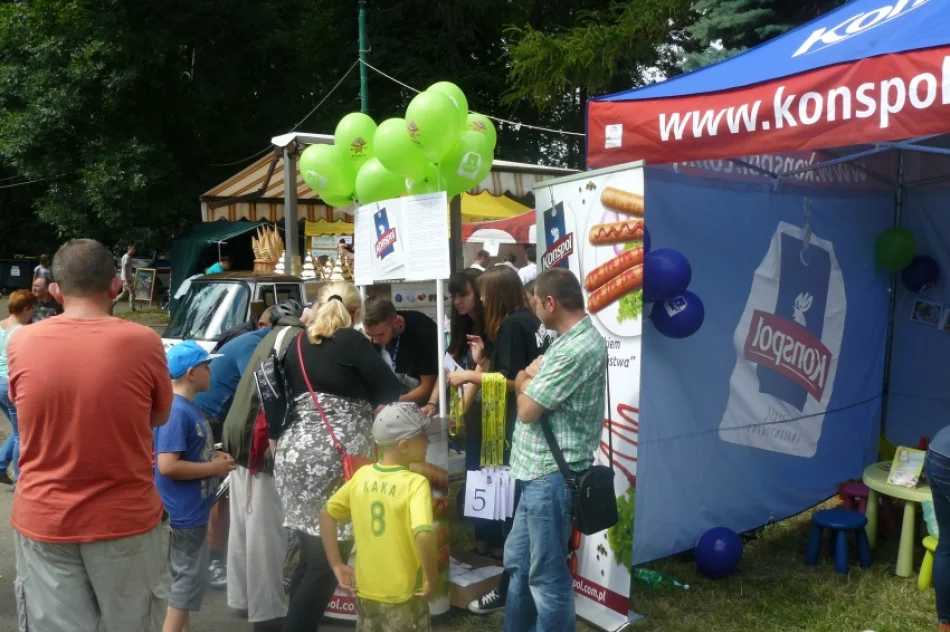 Hot-dogi z kogucikiem rozeszły się jak świeże bułeczki - zdjęcie 4