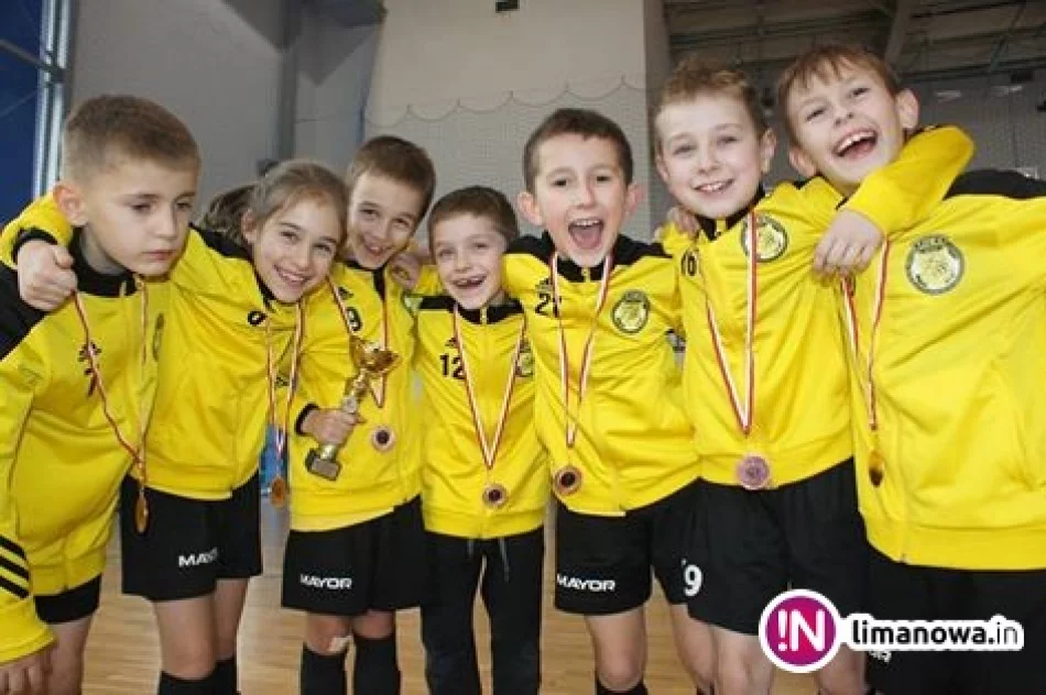 Limanowski turniej piłkarskich szkółek - zdjęcie 2