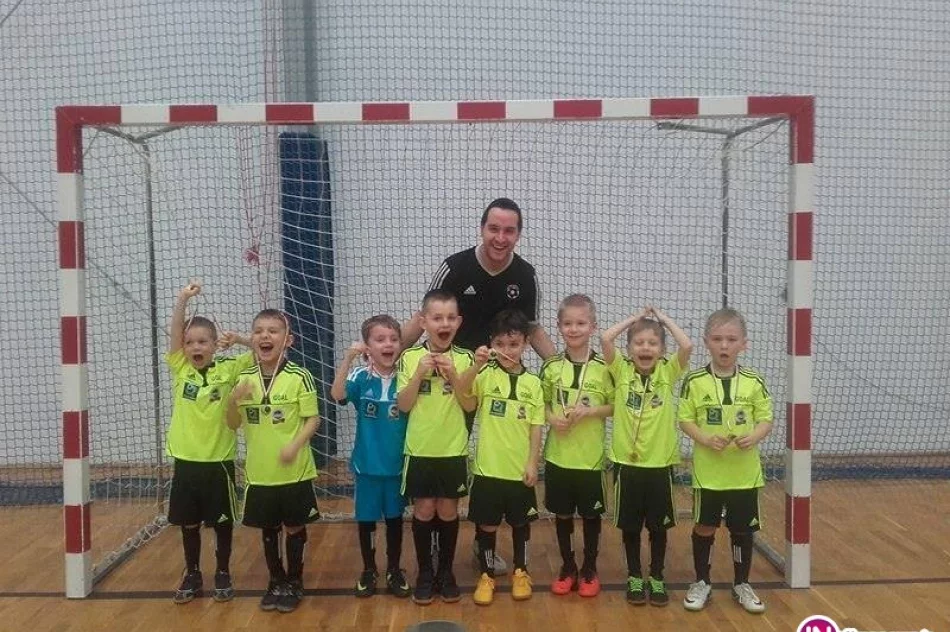Limanowski turniej piłkarskich szkółek - zdjęcie 3