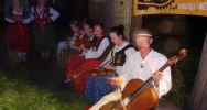 Prawie 500 turystów w nocnej wyprawie na szczyt - zdjęcie 4