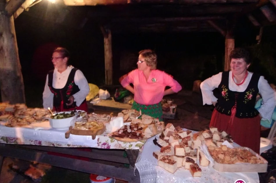 Nocne wyjście na Luboń Wielki - 2016 - zdjęcie 8