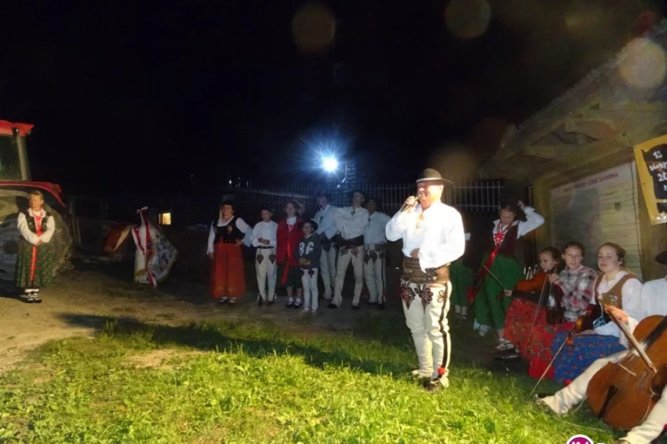 Nocne wyjście na Luboń Wielki - 2016 - zdjęcie 13