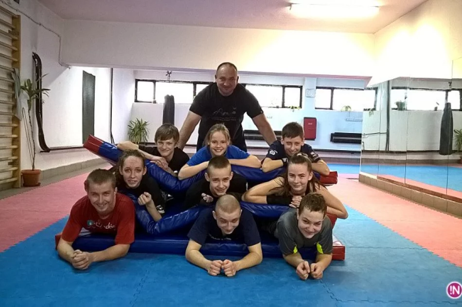 UKS Evan nie próżnuje... Tylko ćwiczy! - zdjęcie 4