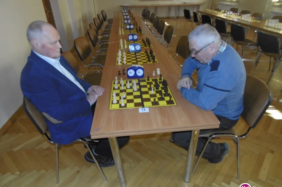 Znani zwycięzcy turnieju tenisa stołowego i szachowego - zdjęcie 3