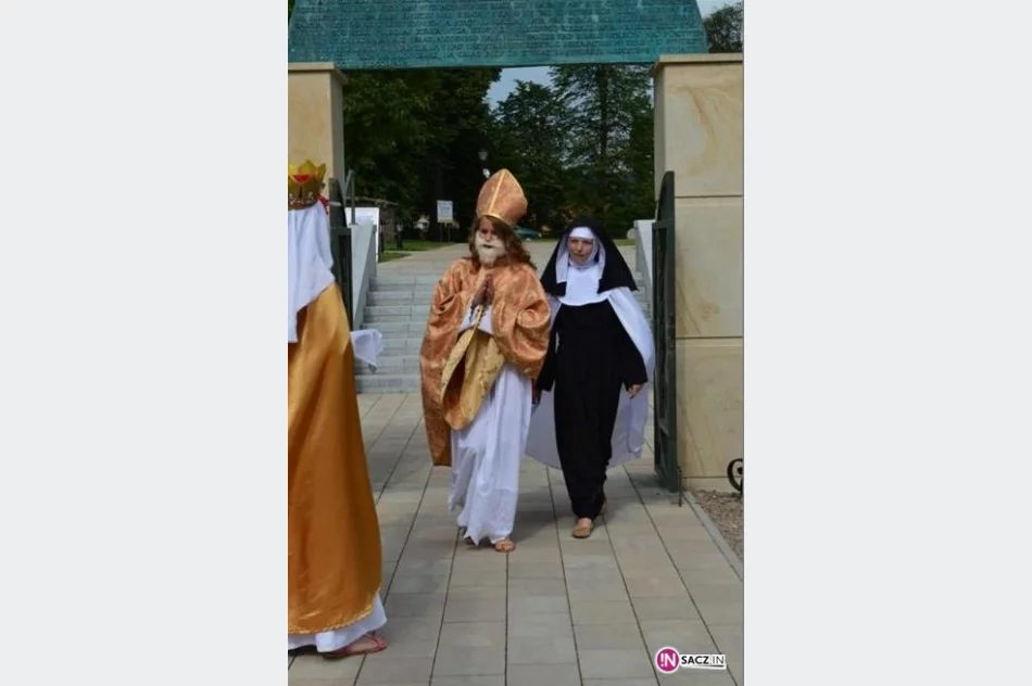 Muszyna: Święci odwiedzili Ogrody Biblijne - zdjęcie 2