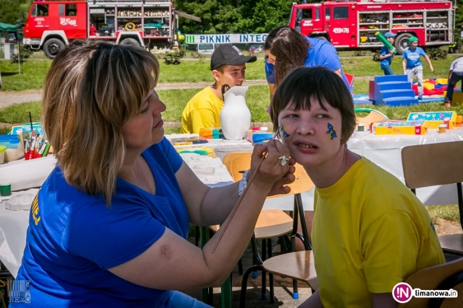 Piknik „Razem raźniej” w Dobrej 2016 - zdjęcie 3
