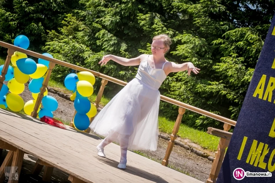 Piknik „Razem raźniej” w Dobrej 2016 - zdjęcie 10