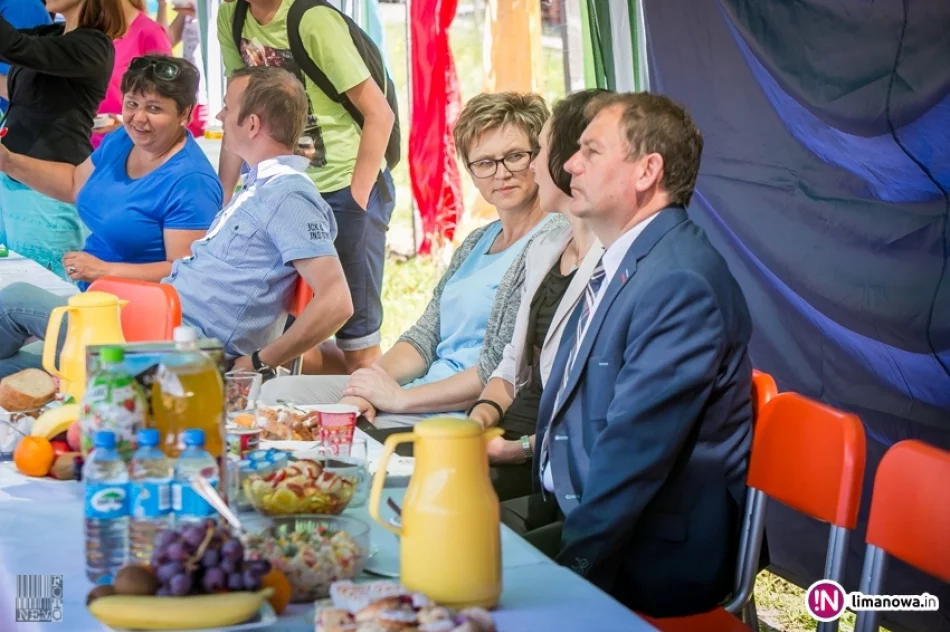 Piknik „Razem raźniej” w Dobrej 2016 - zdjęcie 12