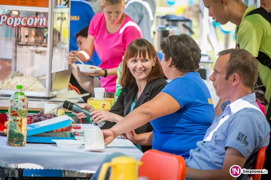 Piknik „Razem raźniej” w Dobrej 2016 - zdjęcie 15