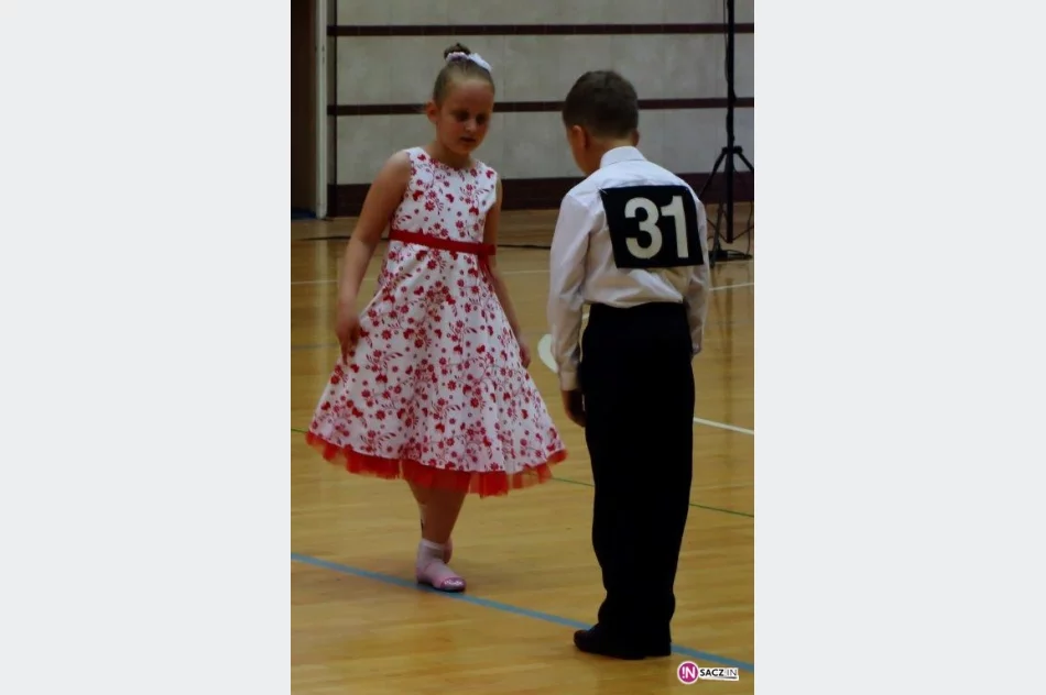 Zobacz jak pięknie tańczą dzieci - Turniej Tańca Towarzyskiego - zdjęcie 7