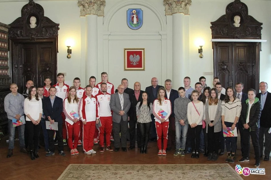 Sądeccy sportowcy z nagrodami prezydenta - zdjęcie 2