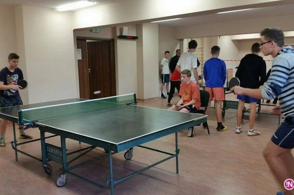 III Powiatowy Turniej Tenisa Stołowego - zdjęcie 2