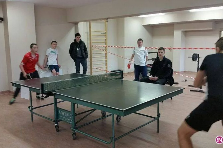 III Powiatowy Turniej Tenisa Stołowego - zdjęcie 4