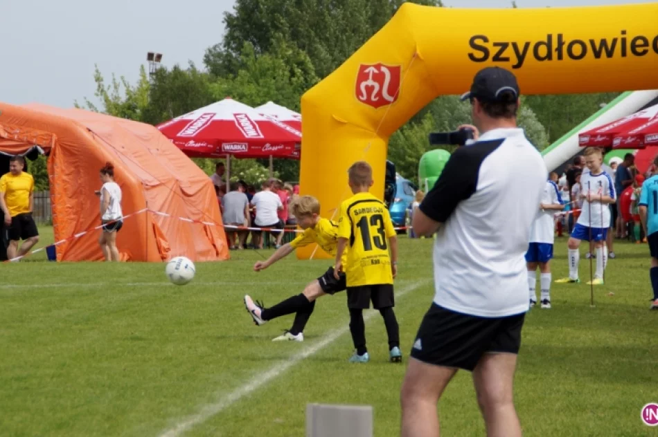 I miejsce piłkarzy Akademii Sandecja w Szydłowcu - zdjęcie 6