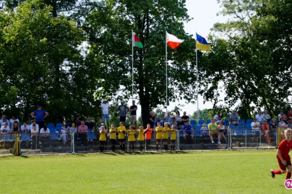 I miejsce piłkarzy Akademii Sandecja w Szydłowcu - zdjęcie 16