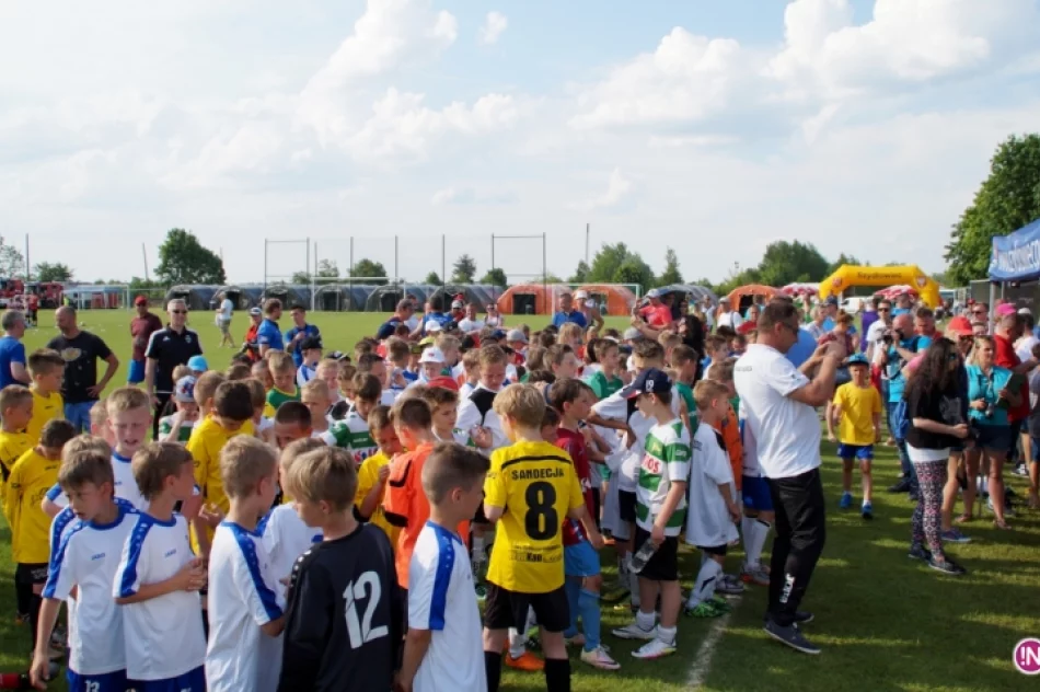 I miejsce piłkarzy Akademii Sandecja w Szydłowcu - zdjęcie 17