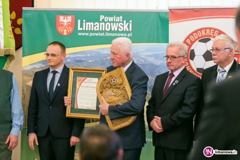 Jubileusz 30-lecia: okazja do podsumowania piłkarskiego rozwoju - zdjęcie 3