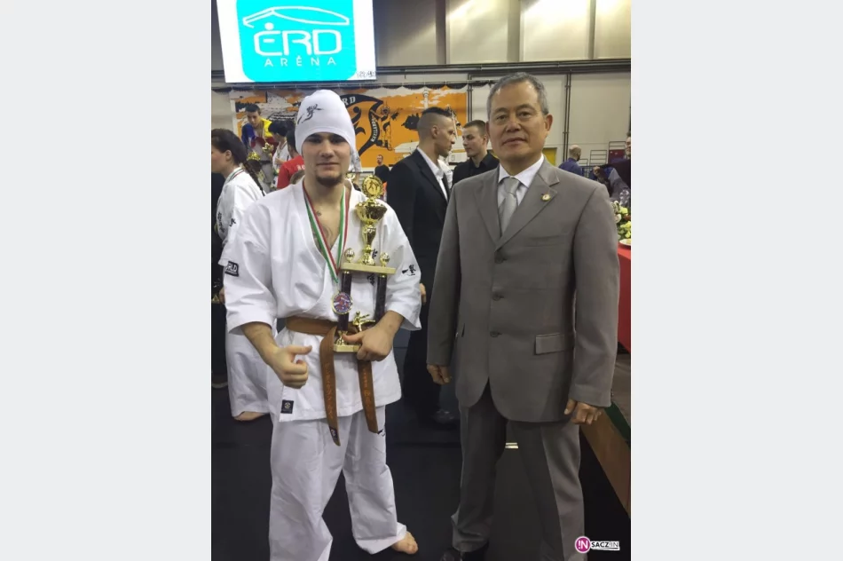 On nie słyszy, ale słyszy o nim świat - zdjęcie 2