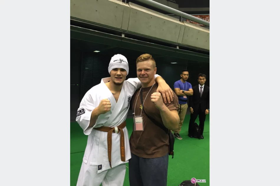 On nie słyszy, ale słyszy o nim świat - zdjęcie 11