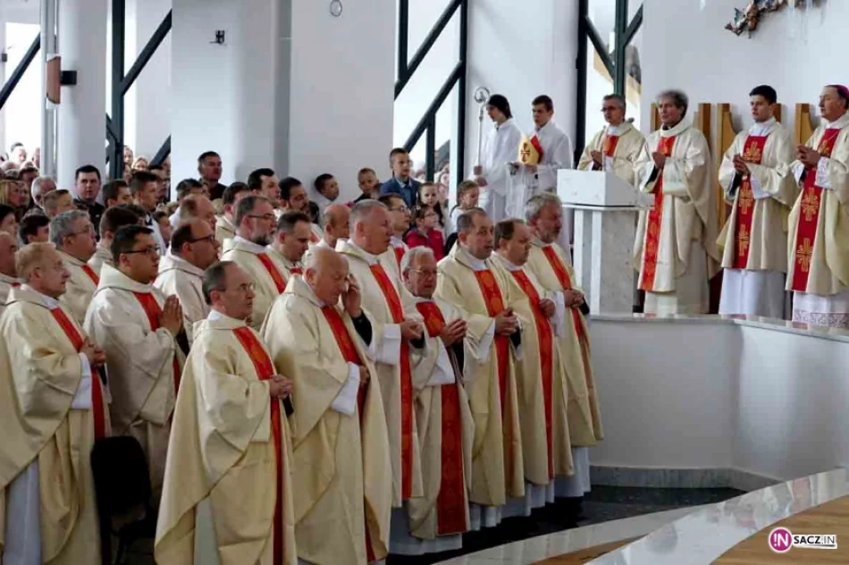 Dedykacja kościoła w Ptaszkowej - zdjęcie 11