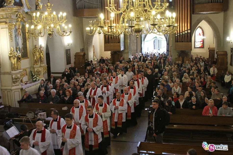 Nowy Sącz: Pierwszy dzień peregrynacji symboli ŚDM - zdjęcie 8