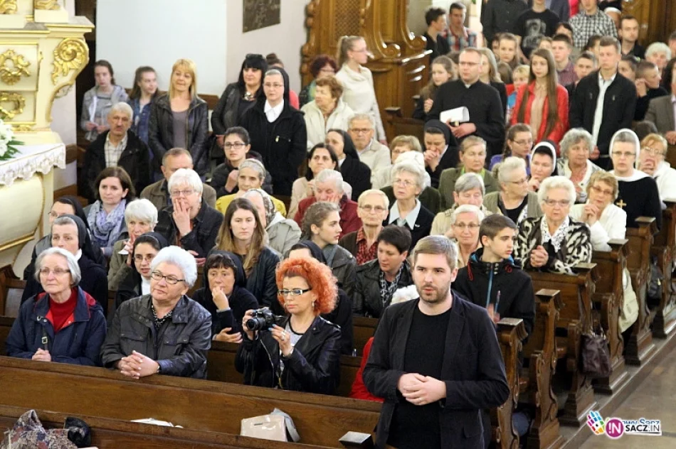 Nowy Sącz: Pierwszy dzień peregrynacji symboli ŚDM - zdjęcie 11