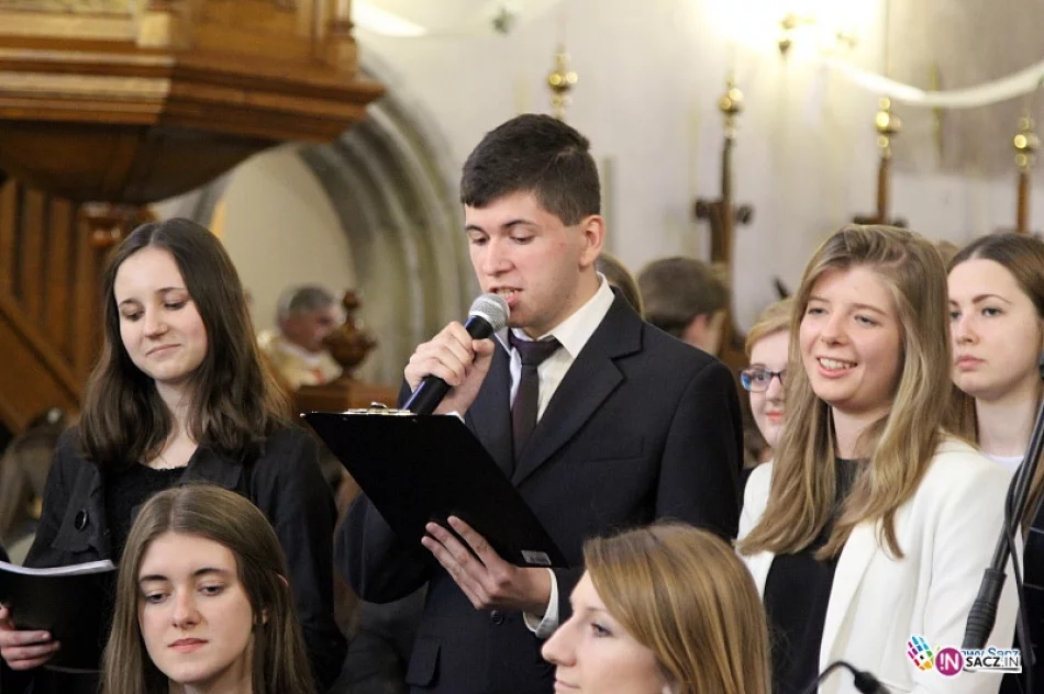 Nowy Sącz: Pierwszy dzień peregrynacji symboli ŚDM - zdjęcie 16