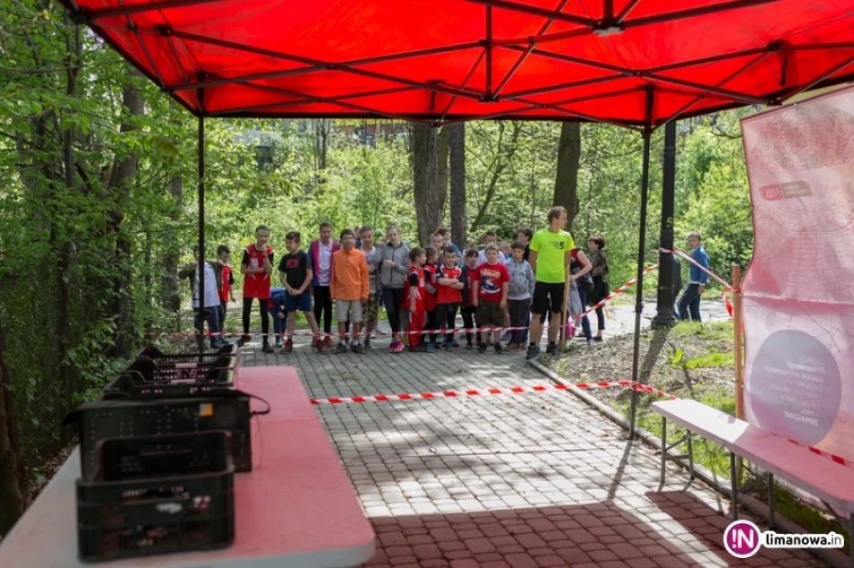 Cała Polska Biega z Mapą w limanowskim Parku Miejskim - zdjęcie 15