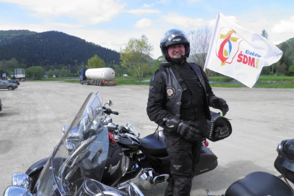 Motocykliści z MOTOSĄCZ eskortowali Symbole Światowych Dni Młodzieży - zdjęcie 4