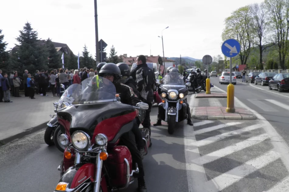 Motocykliści z MOTOSĄCZ eskortowali Symbole Światowych Dni Młodzieży - zdjęcie 7