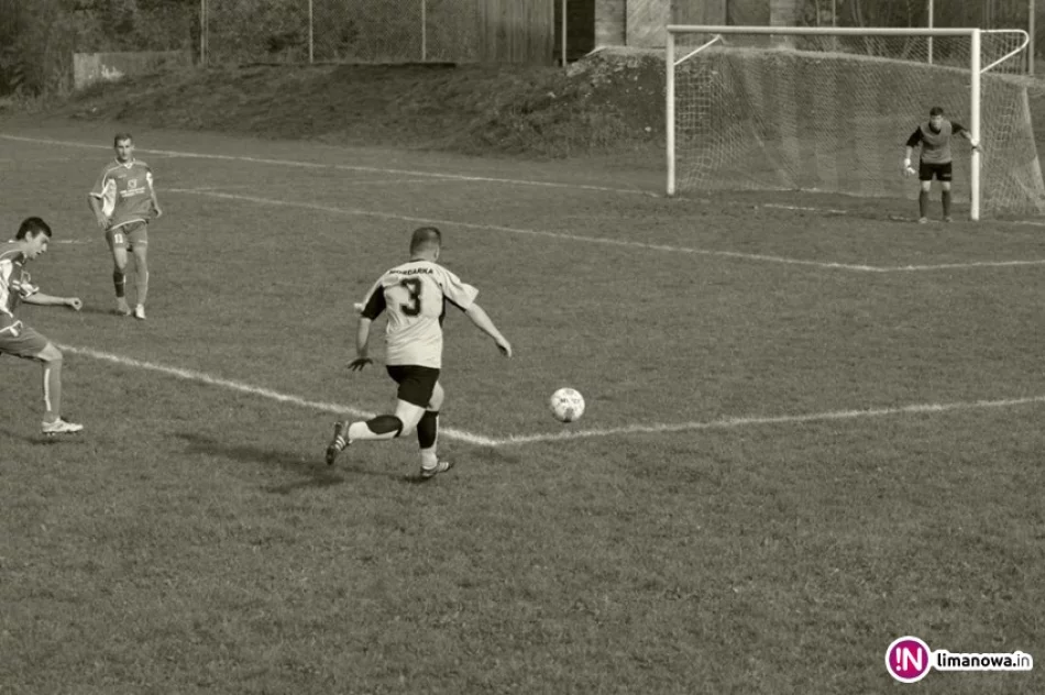 LKS Mordarka w tym roku już nie zagra? „Niedokończony mecz Adama Szubryta na zdjęciach” - zdjęcie 3